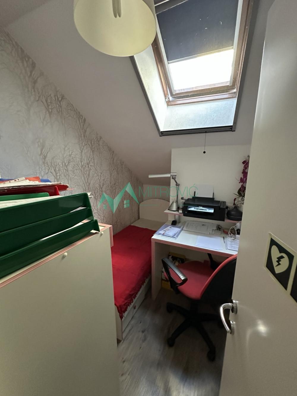 Slika 7 - Komforan duplex - dve zastakljene terase + parking! 