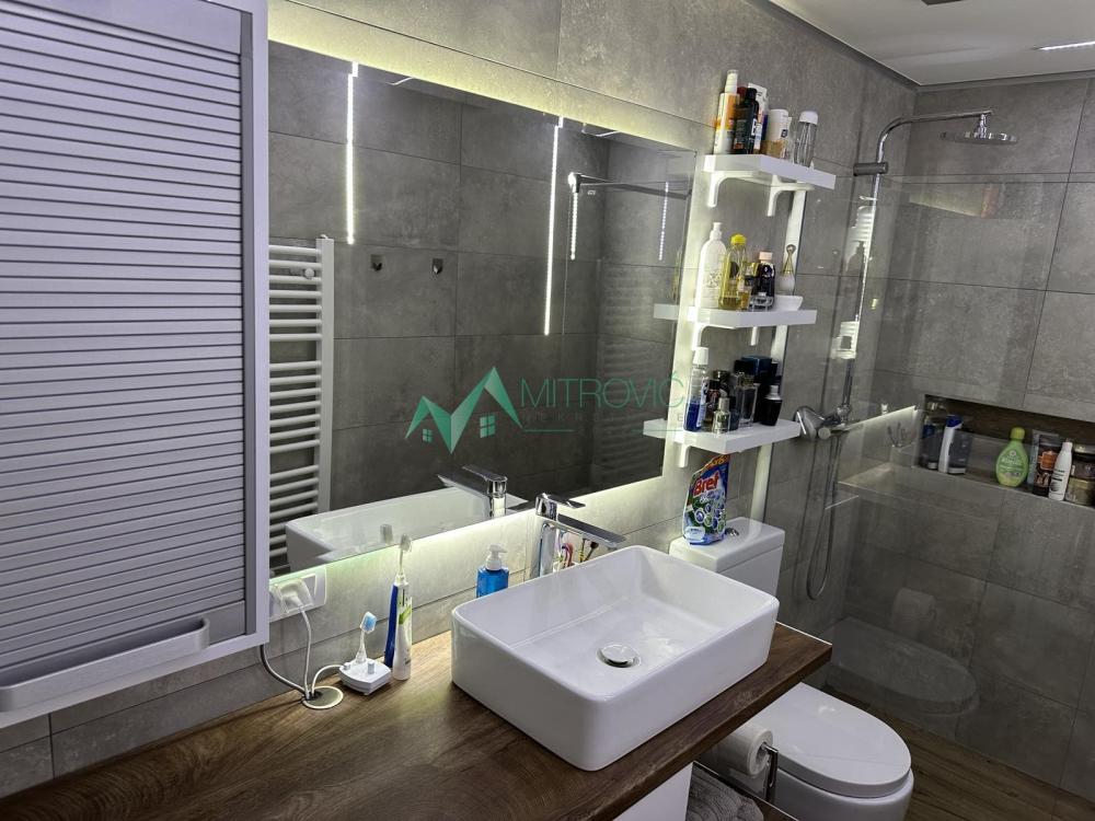 Slika 8 - Komforan duplex - dve zastakljene terase + parking! 