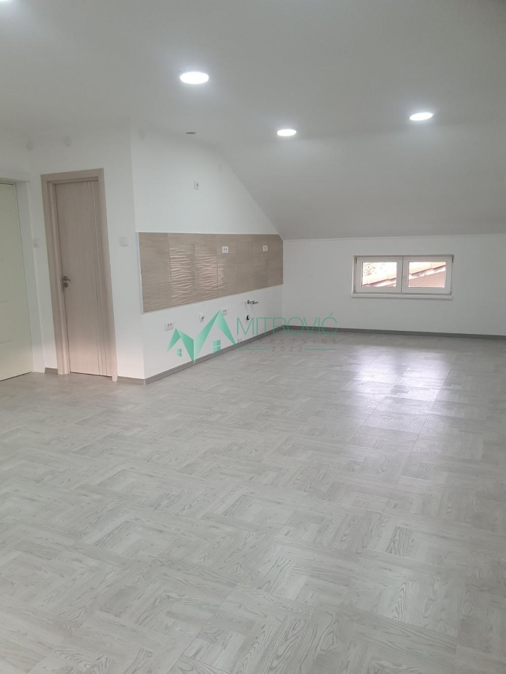 Glavna slika -Klisa - Odlična ponuda, odmah useljiv stan za 1600€/m² !