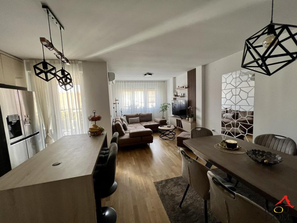 Glavna slika -Stan,NOVI SAD,TELEP,kv: 87, € 242000, ID: 1025887