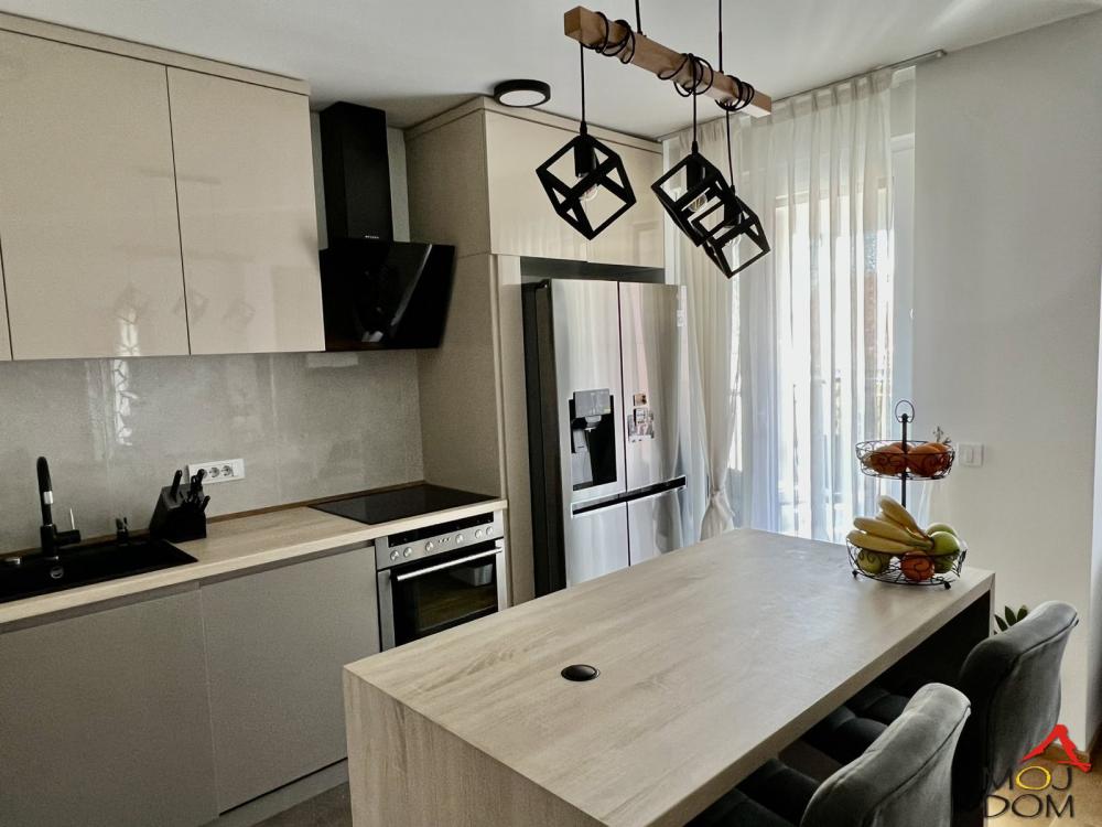 Slika 5 - Stan,NOVI SAD,TELEP,kv: 87, € 242000, ID: 1025887