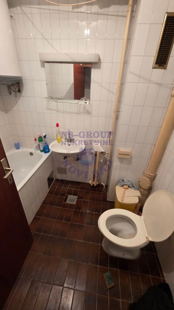 Slika 11 - Trosoban stan na Bulevaru Patrijarha Pavla