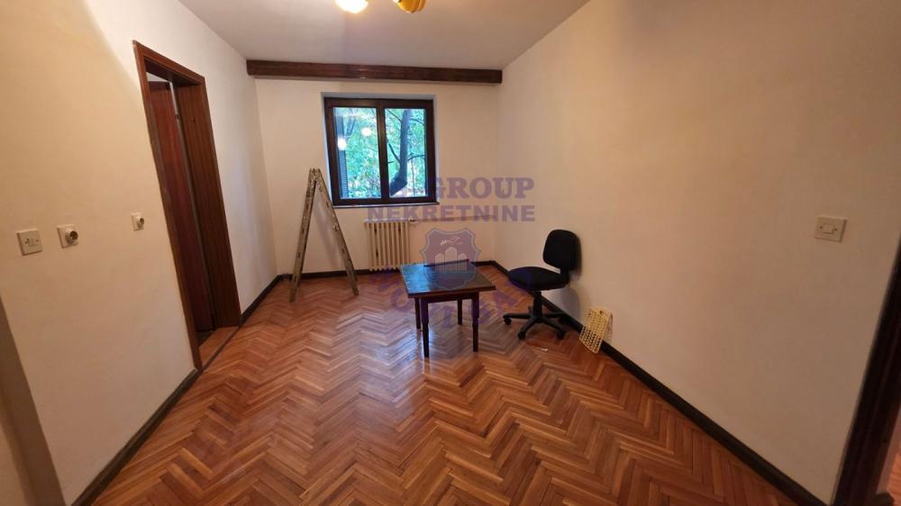 Slika 9 - Trosoban stan na Bulevaru Patrijarha Pavla