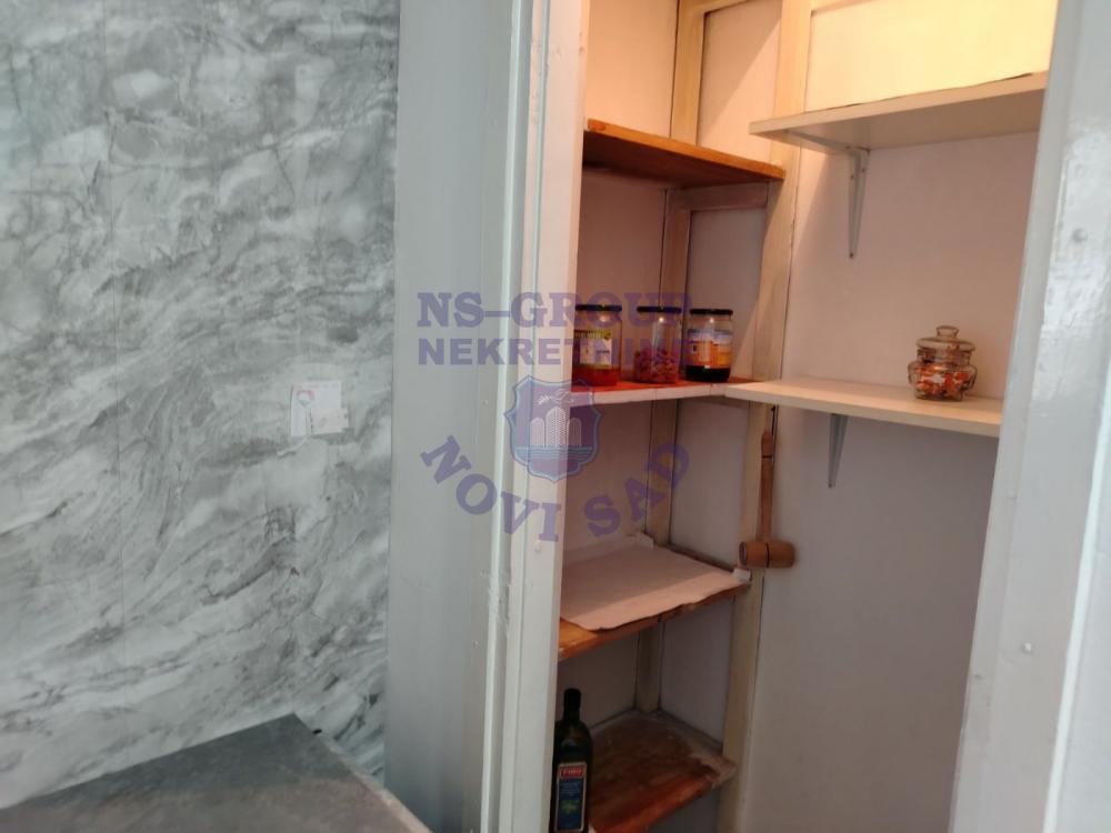 Slika 4 - Dvosoban, 52m2, Liman 3 Novi Sad, sa terasom, ima lift