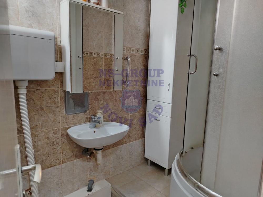 Slika 7 - Dvosoban, 52m2, Liman 3 Novi Sad, sa terasom, ima lift