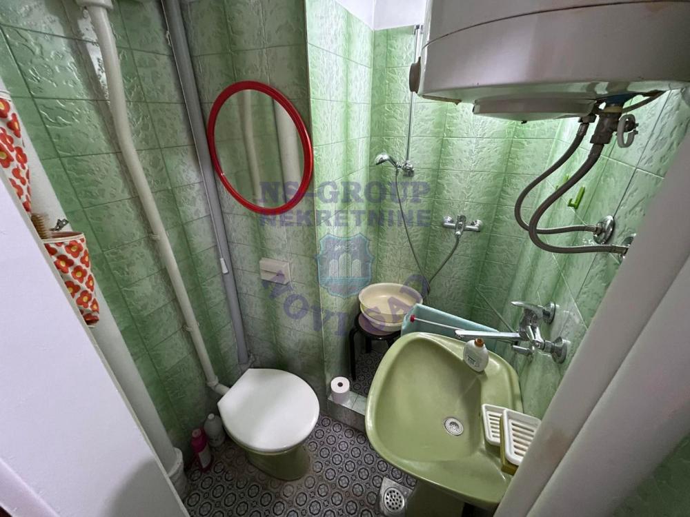 Slika 1 - Dvosoban, 47m2, Detelinara Novi Sad, sa terasom