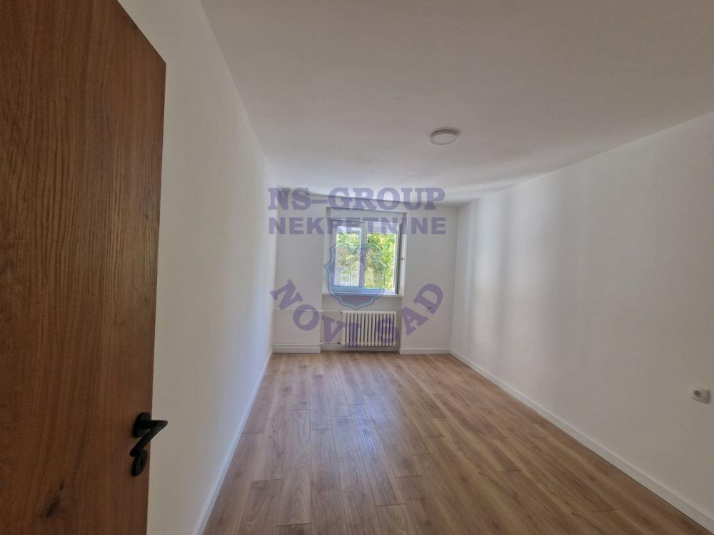 Slika 1 - Dvoiposoban stan kod Železničke stanice