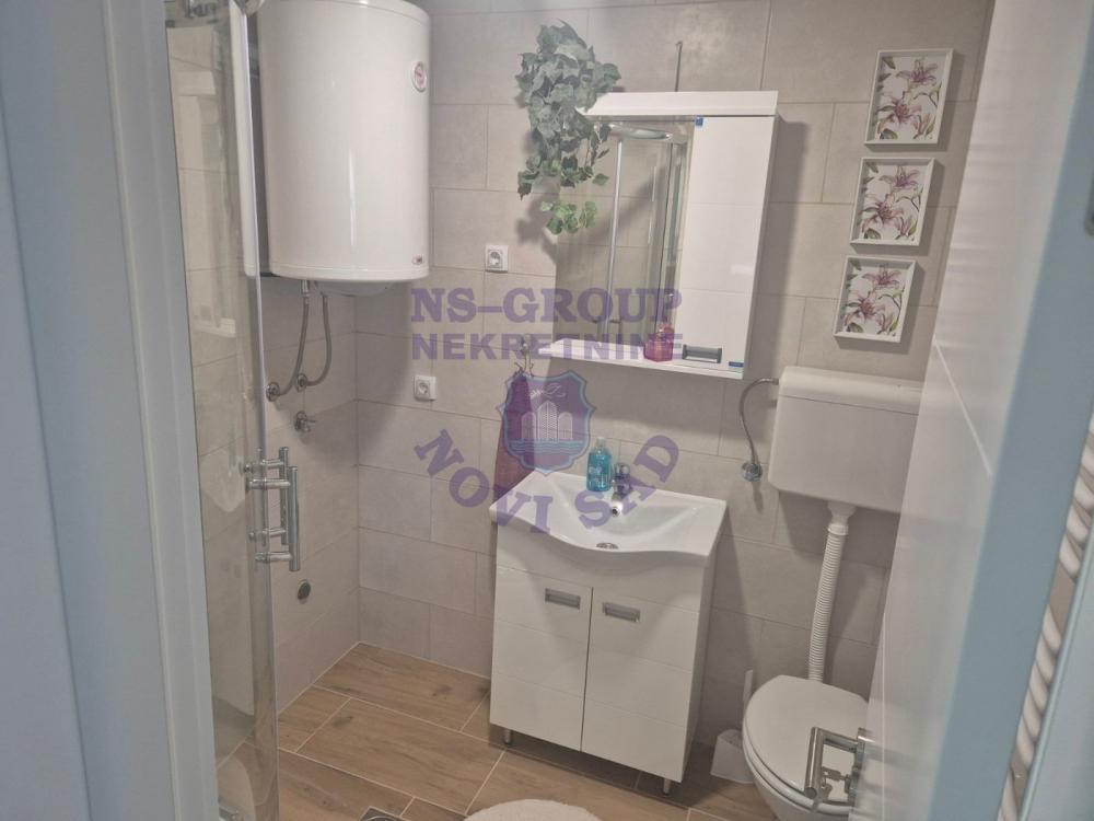 Slika 9 - Prelep trosoban stan-komplet renoviran