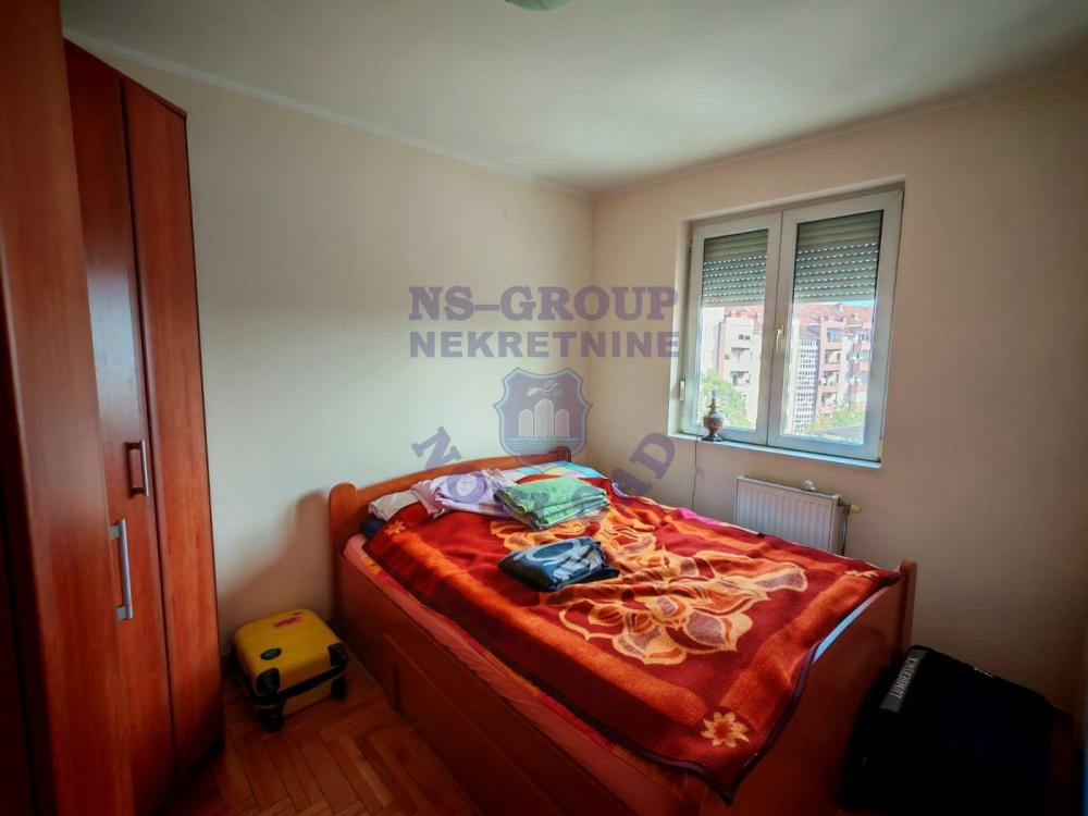 Slika 4 - Dvosoban stan na Bulevaru Evrope