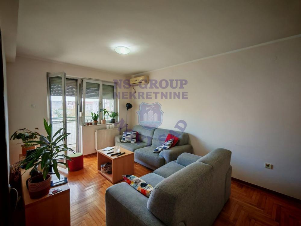 Glavna slika -Odličan, namešten dvosoban stan - Bulevar Evrope!