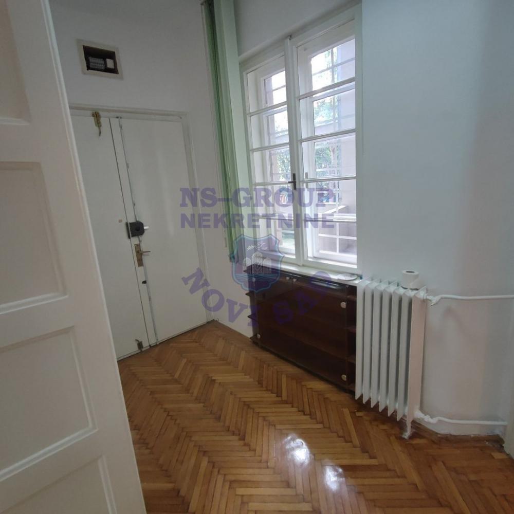 Slika 7 - Trosoban stan na odlicnoj lokaciji 