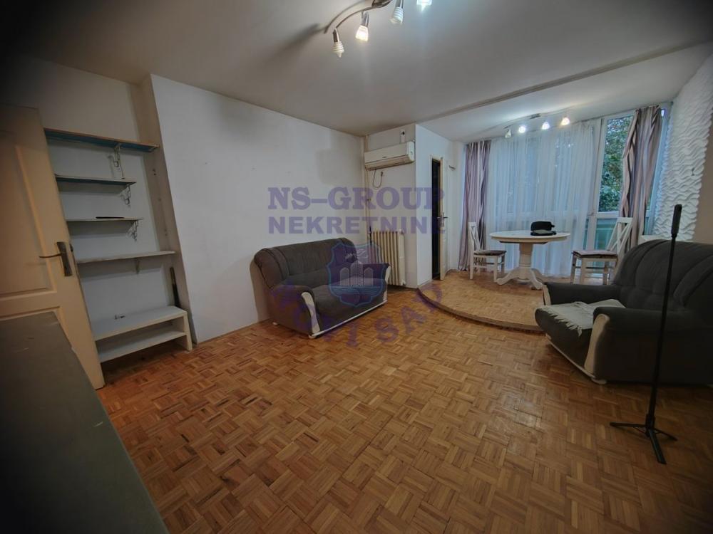 Slika 8 - Troiposoban stan na Novom Naselju 