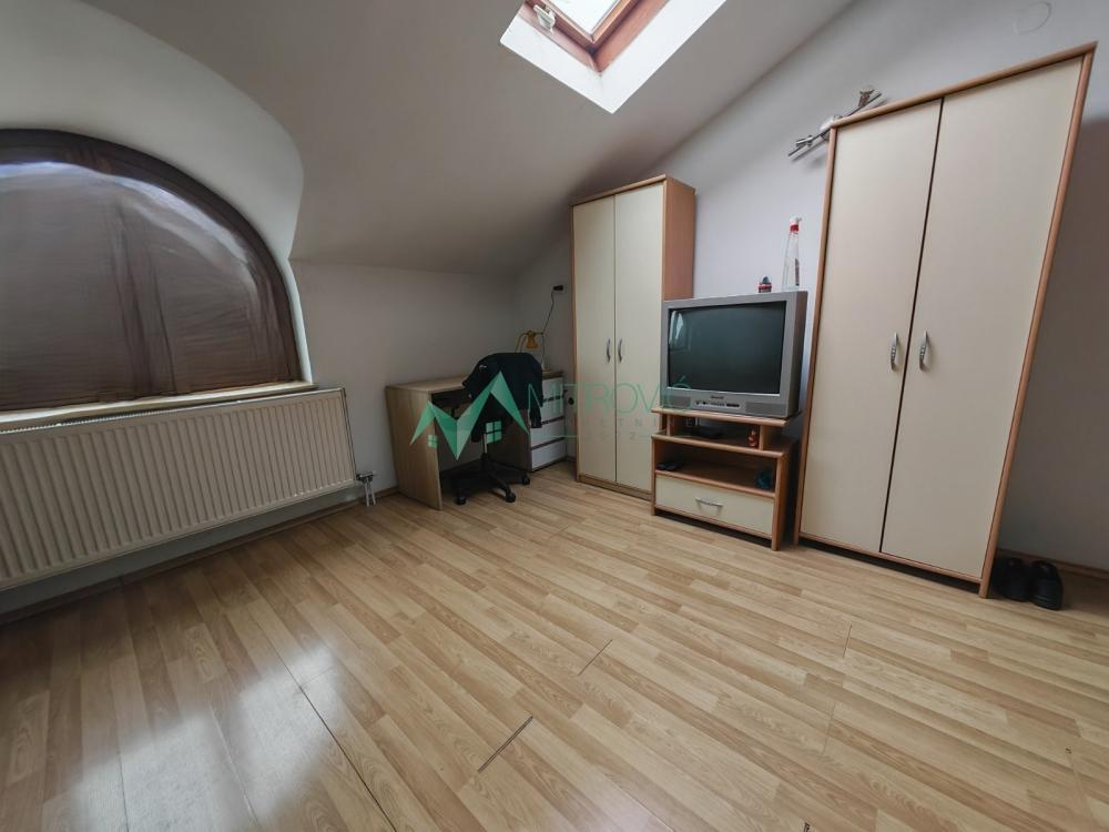 Glavna slika -Satelit, blizina pijace. Povoljna garsonjera od 22m2! 