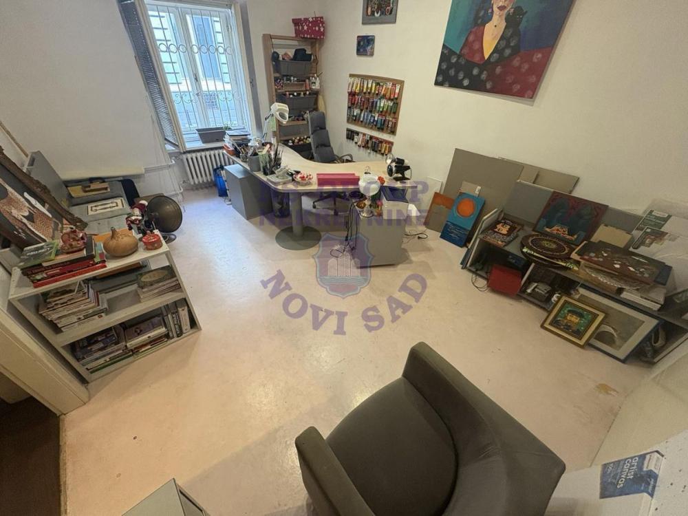 Slika 4 -  Pešačka zona - Centar - Parking mesto u ceni!!!