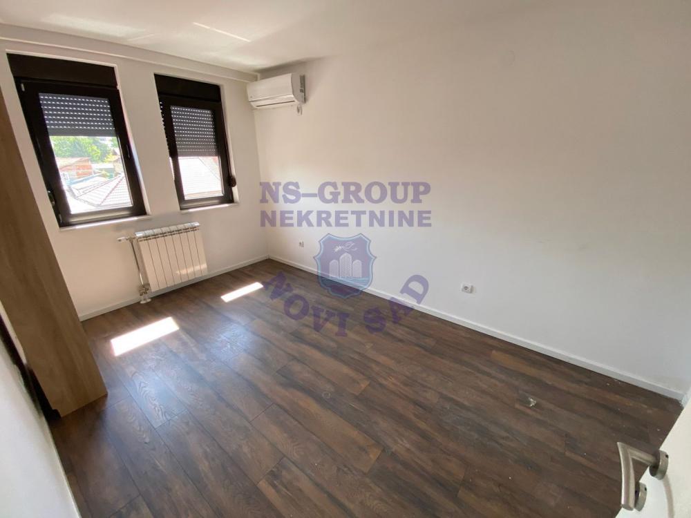 Slika 2 - Dvosoban stan u blizini Somborskog Bulevara