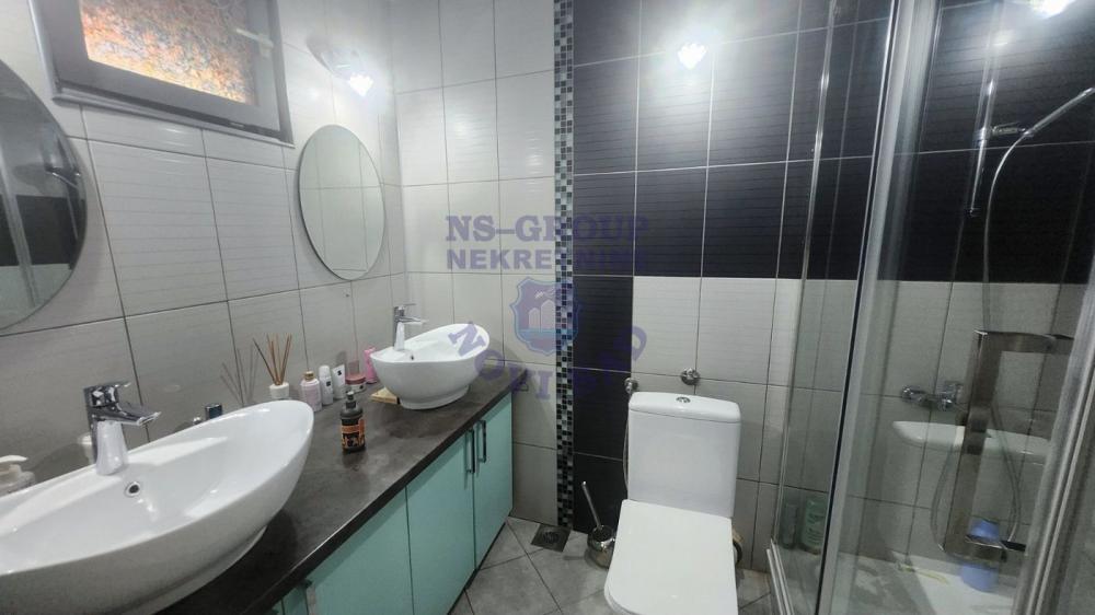 Slika 11 - Trosoban stan na  Limanu 3 