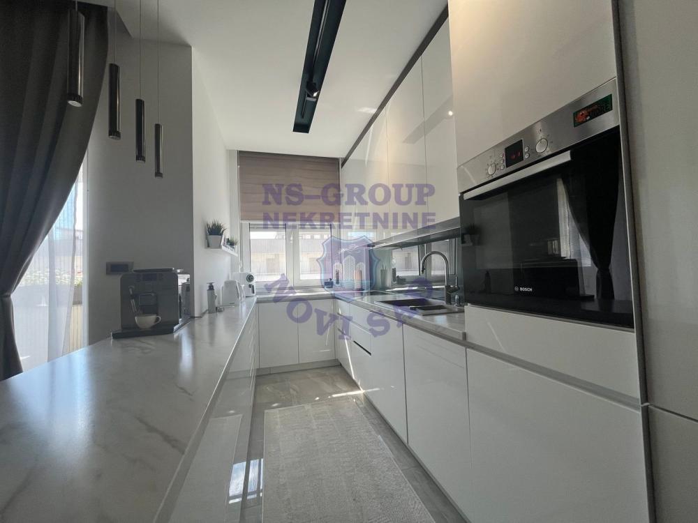 Slika 9 - Cetvorosoban stan na Novoj detelinari 