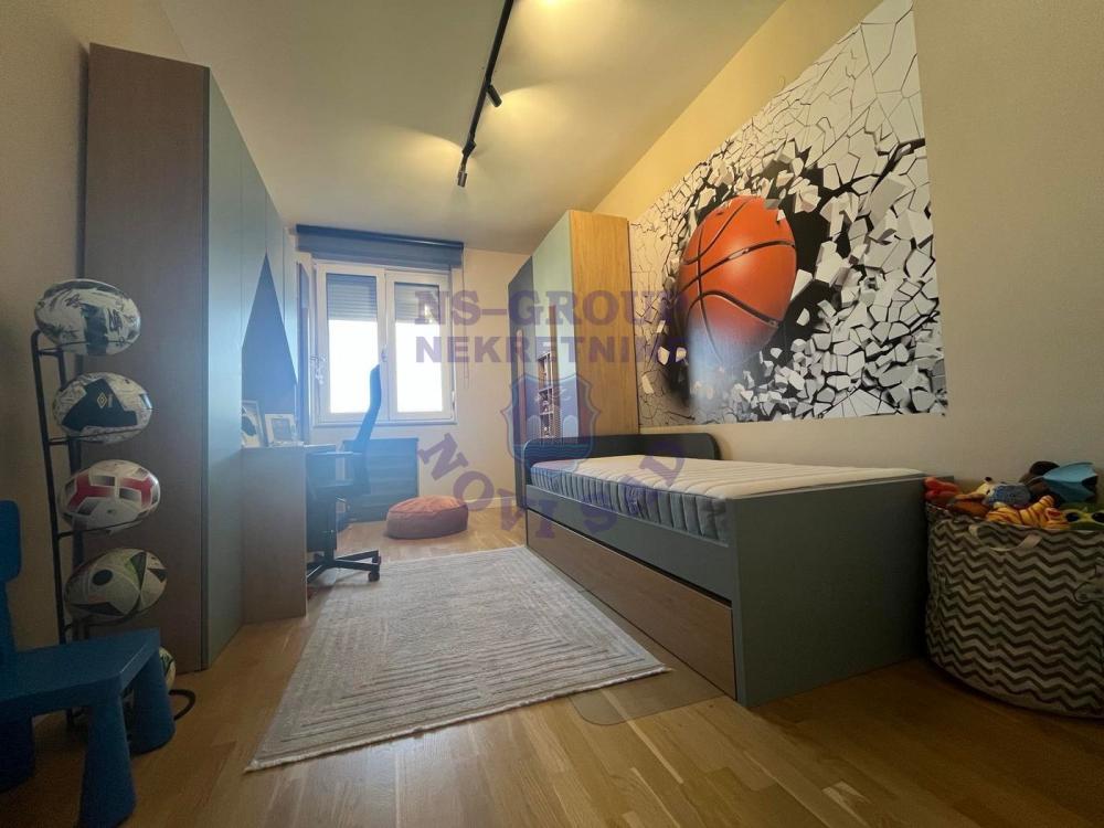 Slika 7 - Cetvorosoban stan na Novoj detelinari 