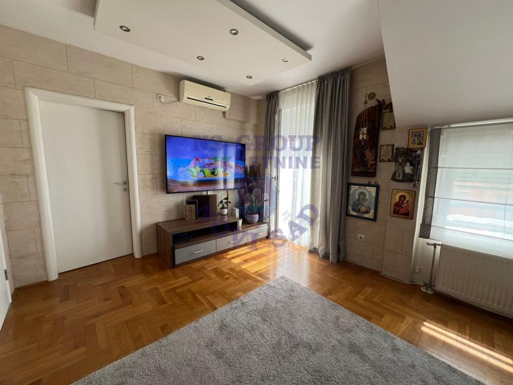 Slika 3 - Trosoban stan na Novoj detelinari 