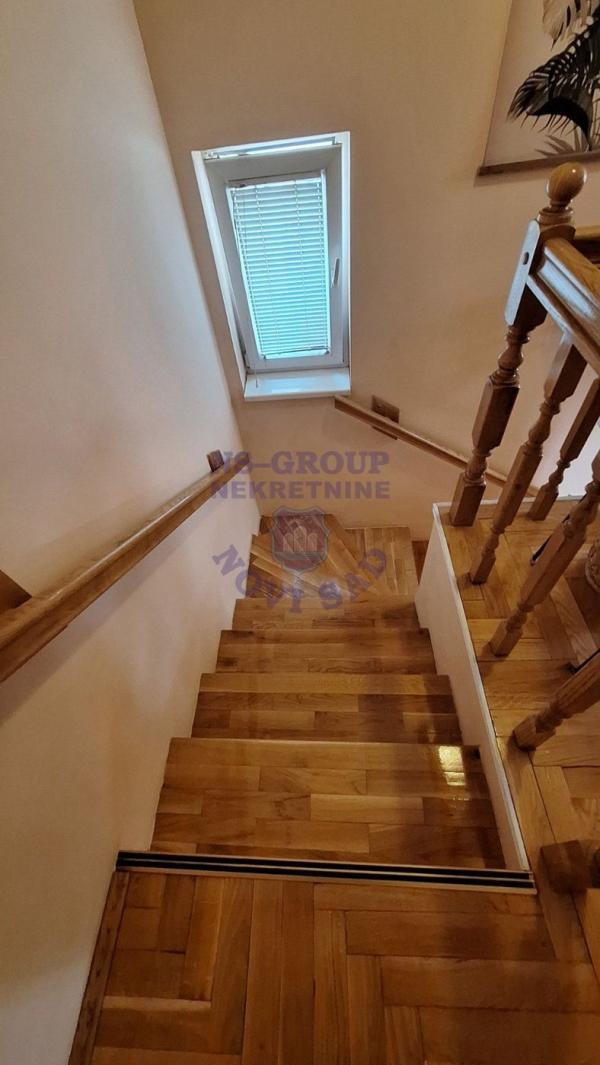 Slika 1 -  Na prodaju je prostran i svetao dupleks