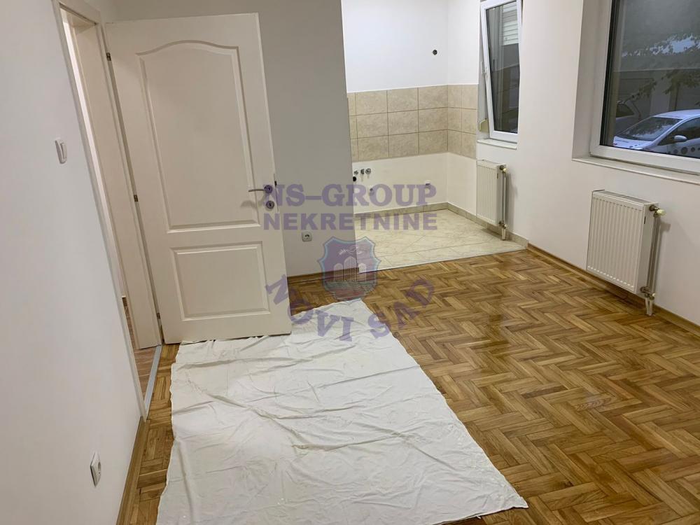 Slika 1 - Jednoiposoban stan na odličnoj lokaciji!