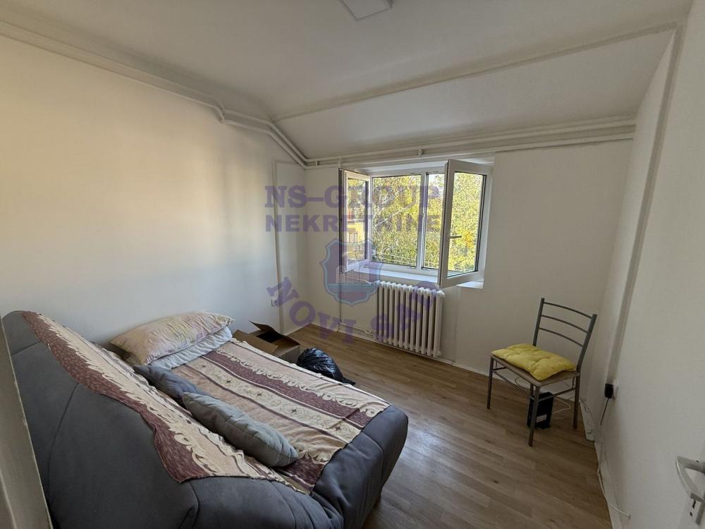 Slika 4 - Jednoiposoban stan na Detelinari