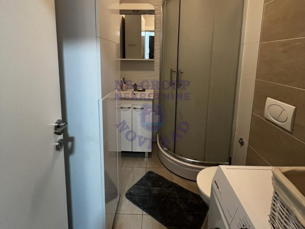 Slika 5 - Jednosoban, 27m2, Telep Novi Sad