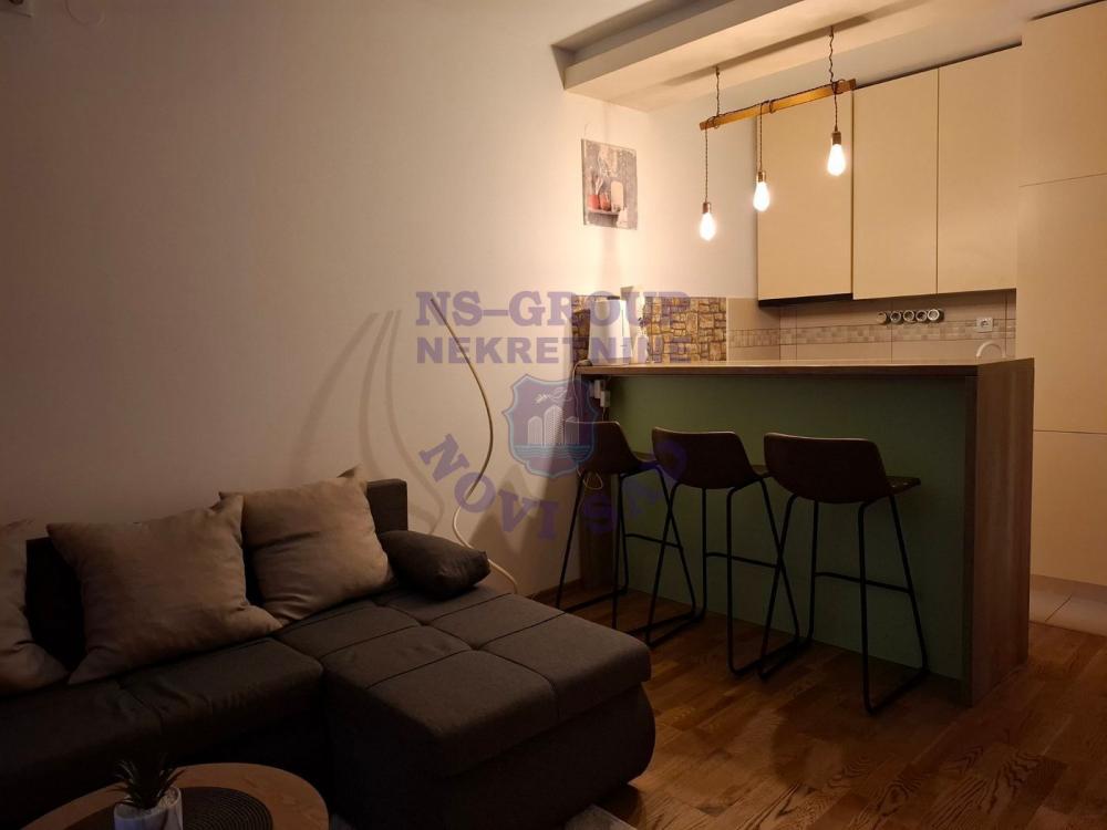 Slika 1 - Jednosoban, 27m2, Telep Novi Sad