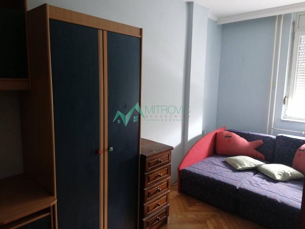 Slika 4 - IZUZETNA PRILIKA NA NOVOJ DETELINARI!