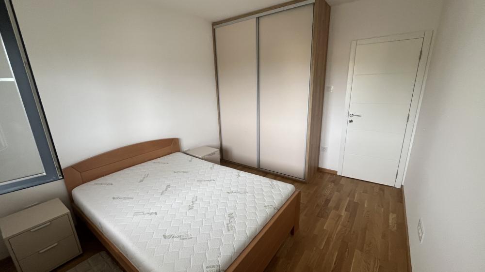 Slika 3 - Odlčan dvosoban stan u Petrovaradinu!