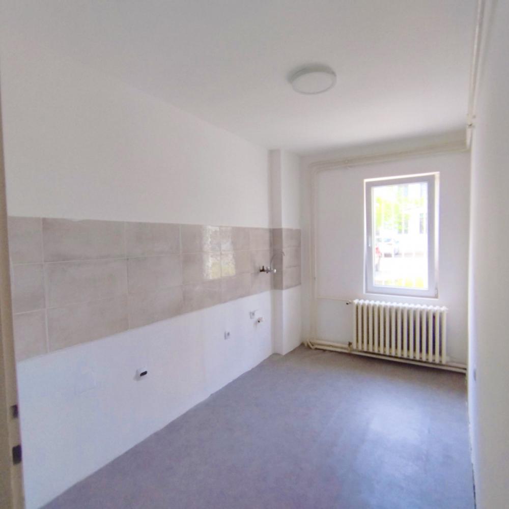 Slika 4 - Stan,NOVI SAD,SATELIT,kv: 29.00, € 65920, ID: 1058466