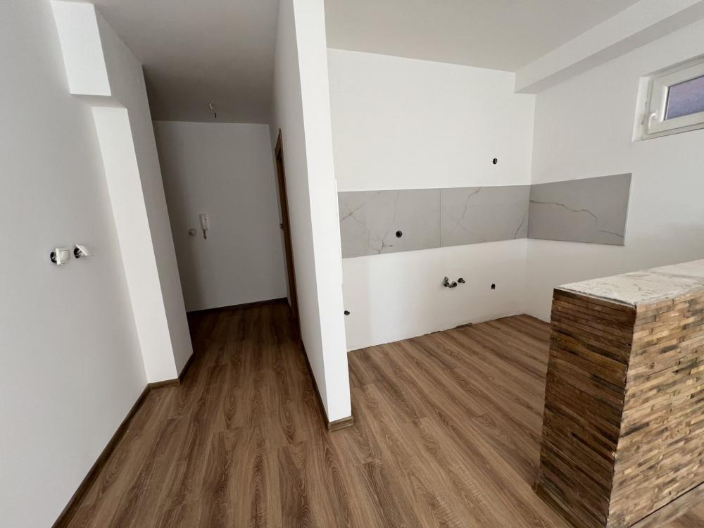 Slika 1 - Stan,NOVI SAD,ADICE,kv: 47.00, € 90000, ID: 1058786