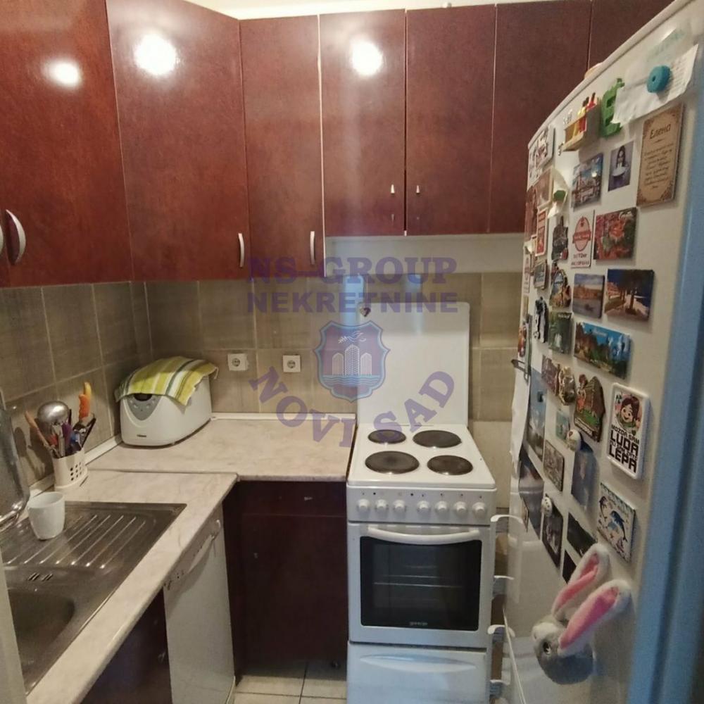 Slika 2 - Dvosoban, 47m2, Nova Detelinara Novi Sad, sa terasom, ima lift