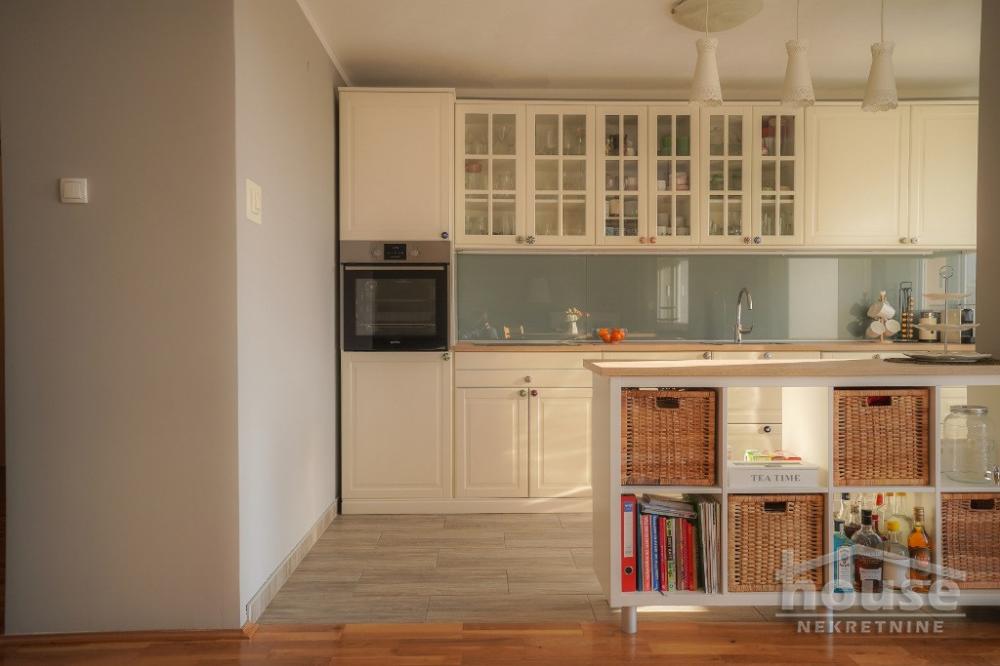 Slika 5 - Stan,NOVI SAD,LIMAN 4,kv: 69.00, € 247200, ID: 1063167