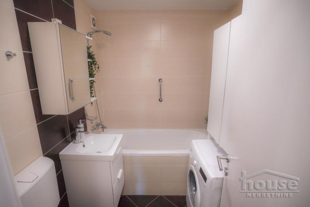 Slika 11 - Stan,NOVI SAD,LIMAN 4,kv: 69.00, € 247200, ID: 1063167