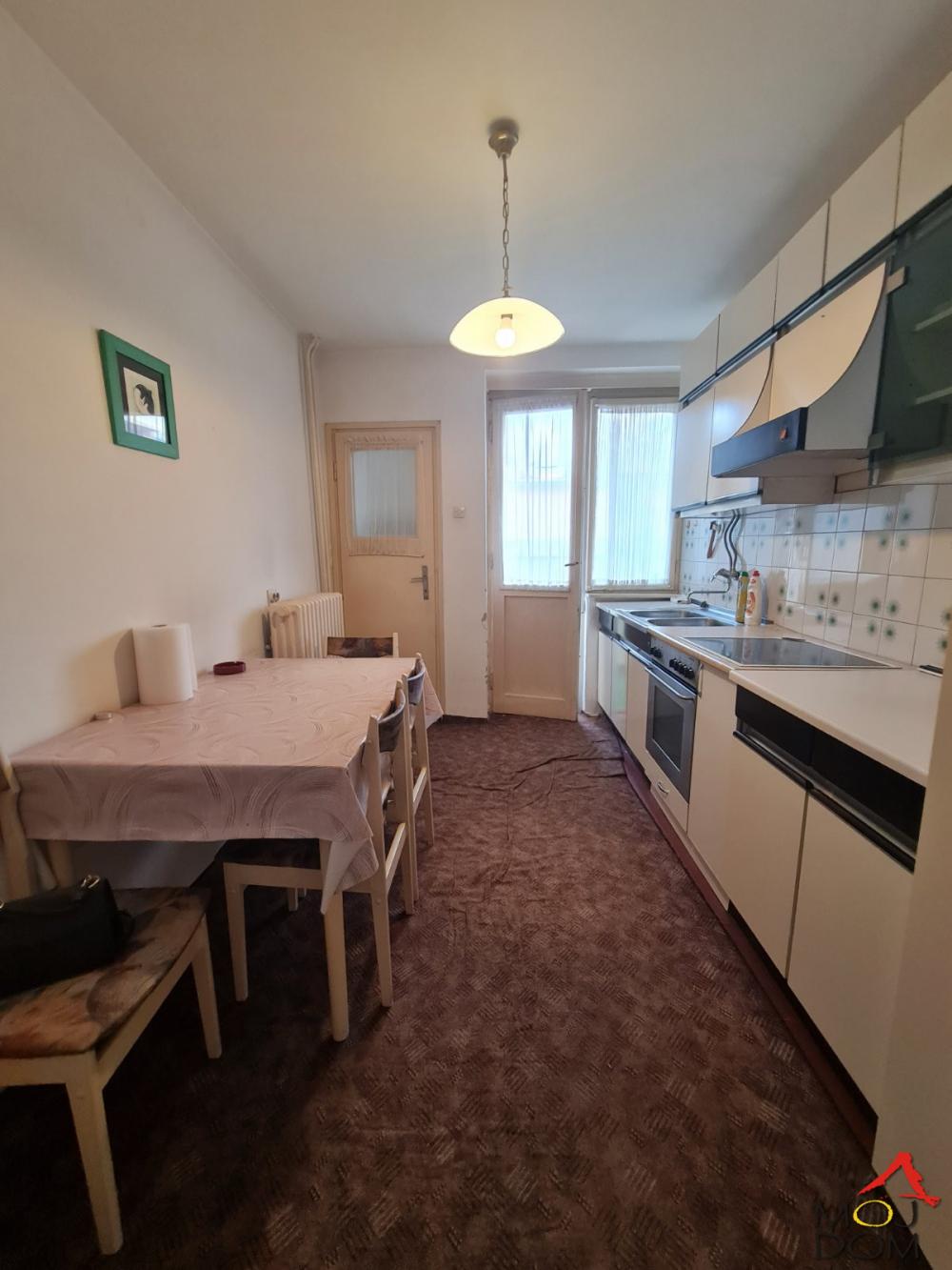Slika 3 - Stan,NOVI SAD,BULEVAR,kv: 78, € 176750, ID: 1031271