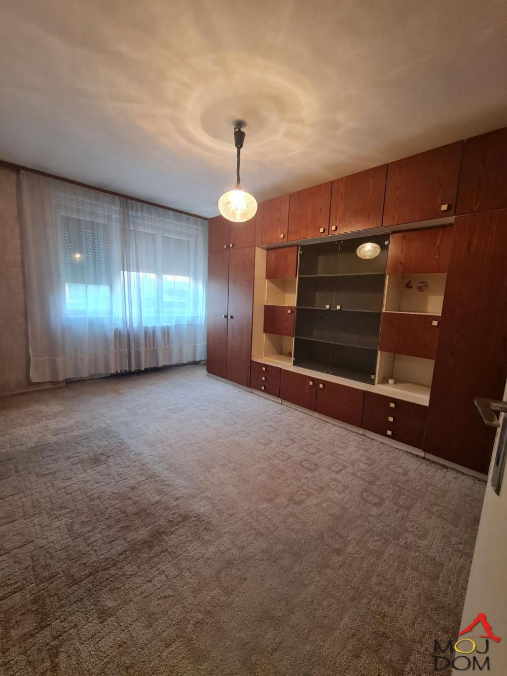 Slika 2 - Stan,NOVI SAD,BULEVAR,kv: 78, € 176750, ID: 1031271