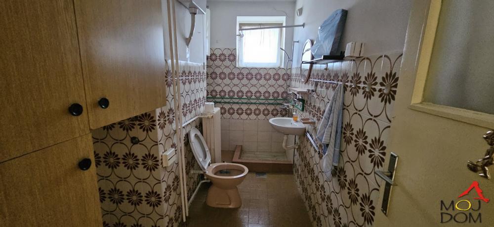 Slika 5 - Stan,NOVI SAD,BULEVAR,kv: 78, € 176750, ID: 1031271