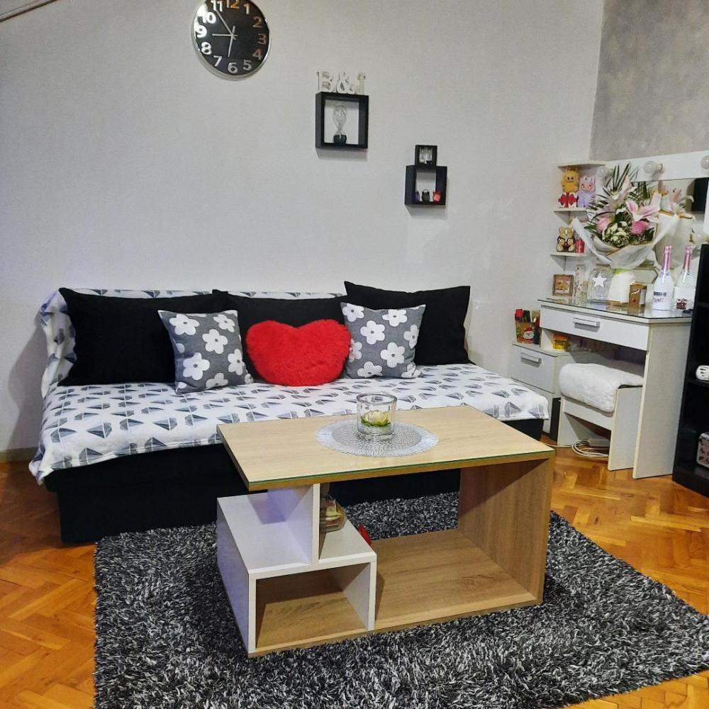 Slika 1 - Prodaja stana, 27m2, Stevana hristica 21 Novi Sad, ima lift