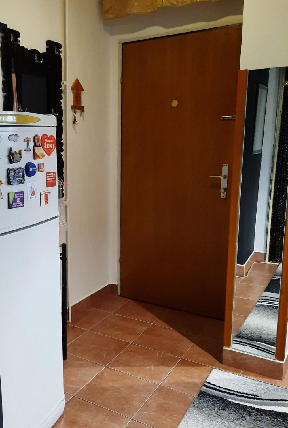 Slika 5 - Prodaja stana, 27m2, Stevana hristica 21 Novi Sad, ima lift