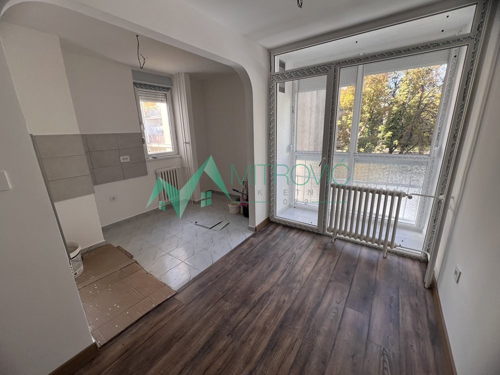 Slika 1 - Novi Sad, Nova Detelinara - Kompletno renoviran dvoiposoban stan, 58 m2 