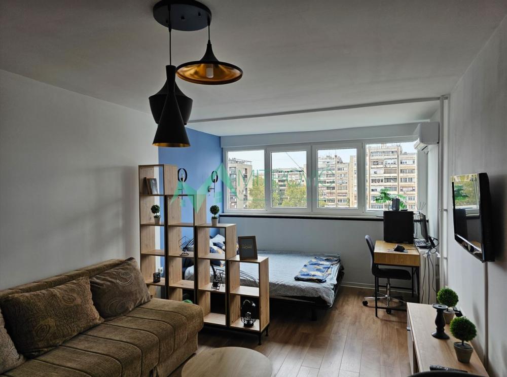 Slika 2 - Kompletno opremljen stan, odlična lokacija!