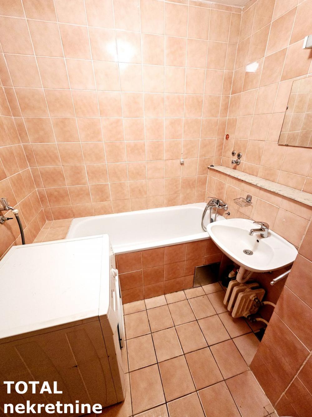 Slika 10 - Stan,NOVI SAD,NOVA DETELINARA,kv: 95.00, € 228000, ID: 1101552