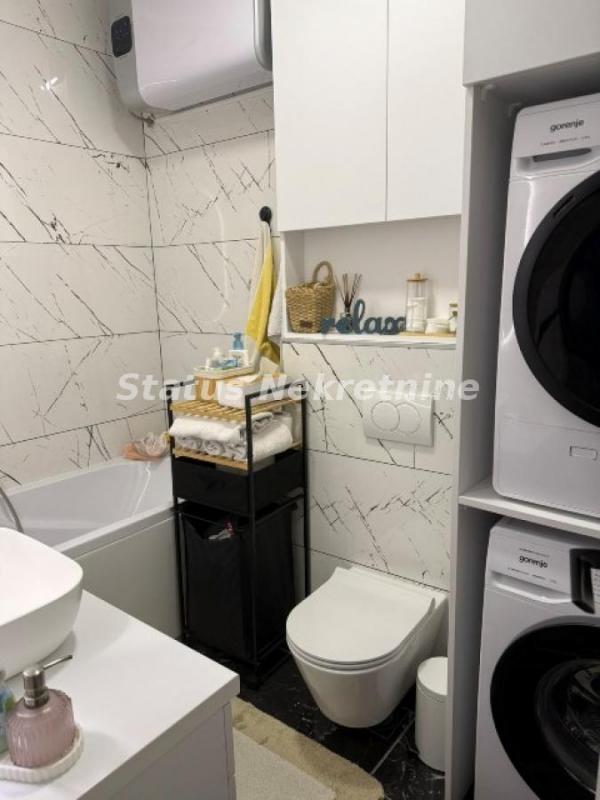 Slika 11 - Lux četvorosoban sa garažom za dva vozila - Petrovaradin