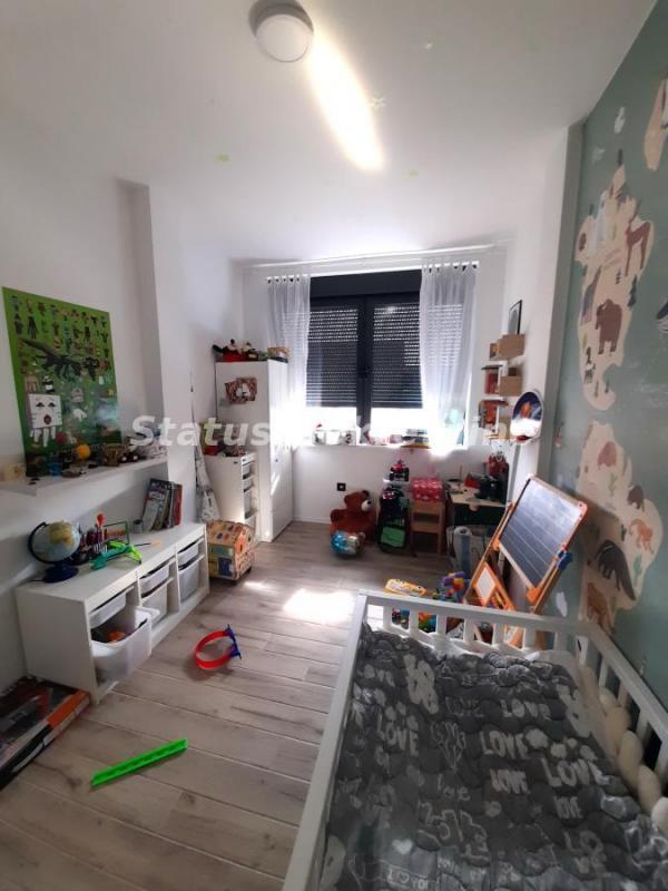 Slika 9 - Lux četvorosoban sa garažom za dva vozila - Petrovaradin