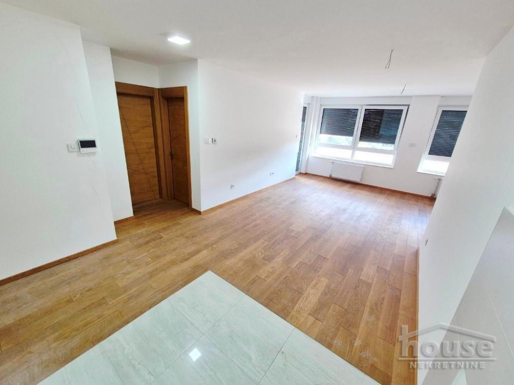 Slika 6 - Stan,NOVI SAD,CENTAR,kv: 52.00, € 239200, ID: 1064718