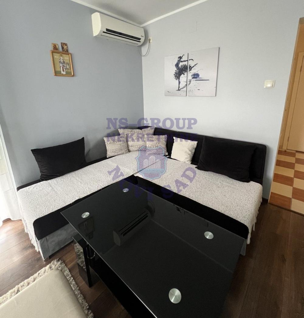 Slika 1 - Dvoiposoban, 46m2, Telep Novi Sad, sa terasom