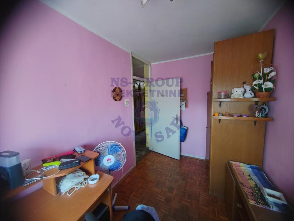 Slika 7 - Troiposoban, 98m2, Liman 4 Novi Sad, sa terasom, ima lift