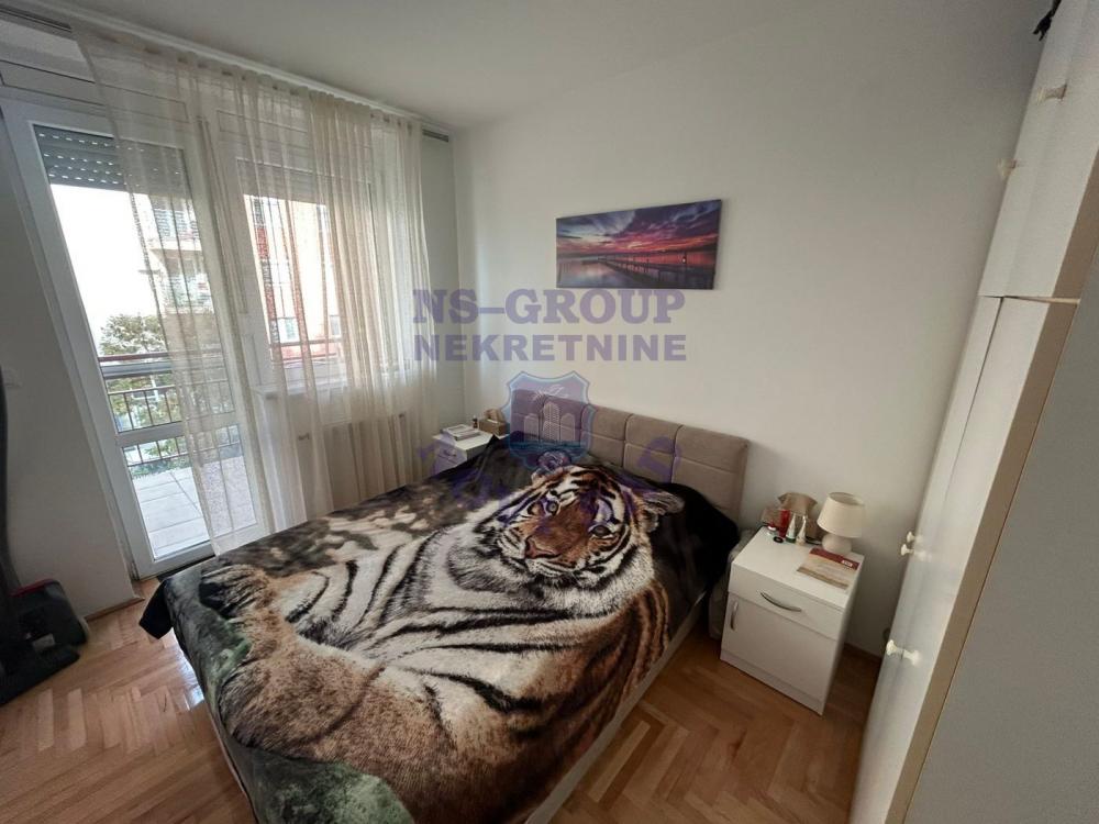 Slika 3 - Dvosoban, 46m2, Nova Detelinara Novi Sad, sa terasom, ima lift