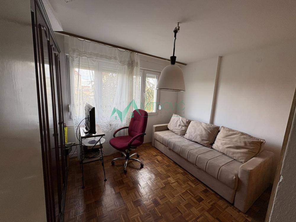 Slika 7 - Liman 4 - Komforan trosoban stan 80m2